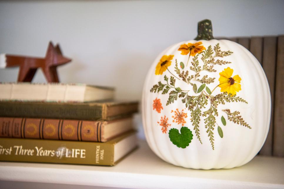 60+ Halloween Pumpkin Decorating Ideas | Easy No-Carve Pumpkin Designs | HGTV
